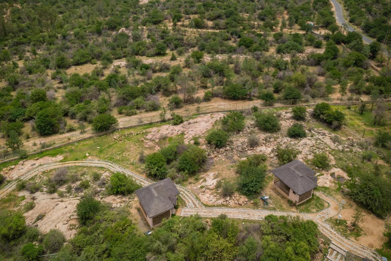 Hampi Heritage & Wilderness Resort-Jungle Lodges Bellary Exterior foto